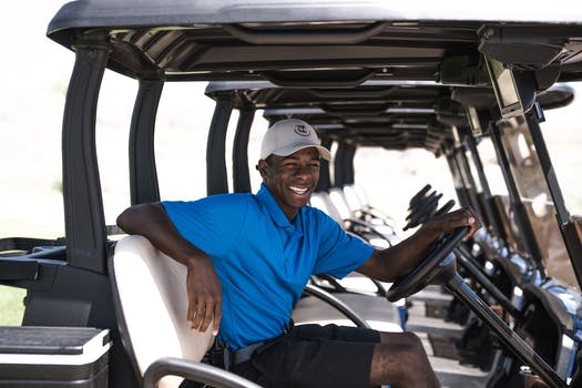 8 Reasons to Choose a Lithium Battery for Your Golf Cart